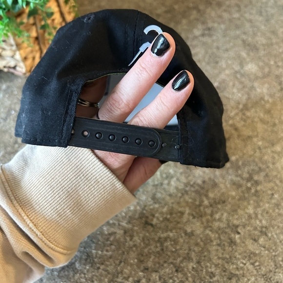 New Minecraft Youth OSFM Black / Green
Creeper Hat Cap, Adjustable - Picture 4 of 6